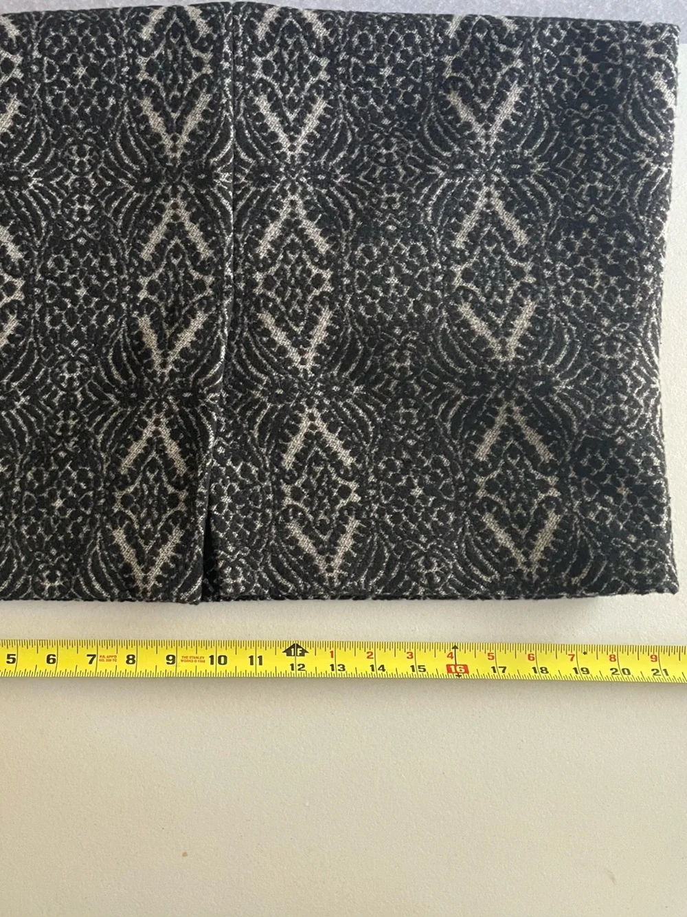 Talbots Black and Grey Damask Wool Blend Lined Skirt with Back Zipper, size 14